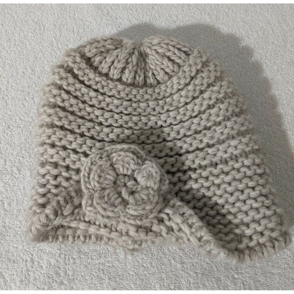 Fratelli Talli Italian Alpaca Wool Mix Women's Crochet Beanie Hat w/ Flower